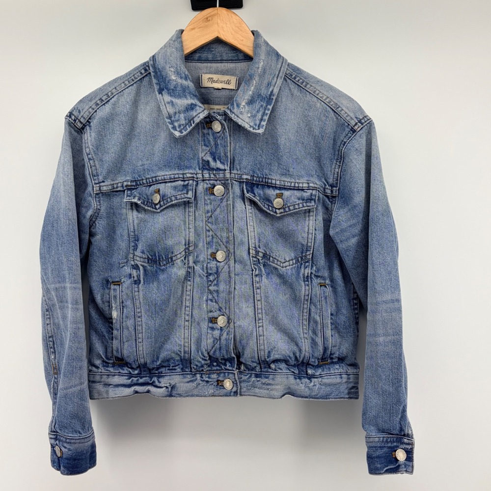 Madewell Denim Jacket Boxy Crop Light Wash Blue Trucker Distressed Womens Size M